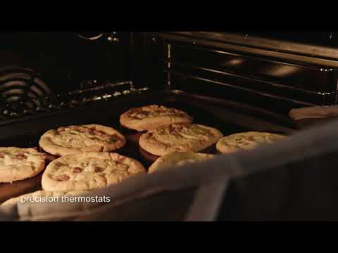 Dark Khaki SL400SS CDA Thirteen function multifunction oven with steam clean