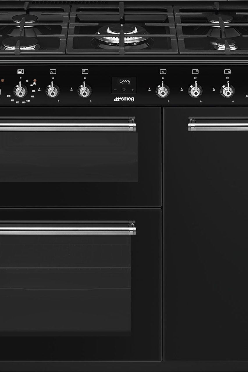 Black SMEG Concert Range Cooker, 900 mm