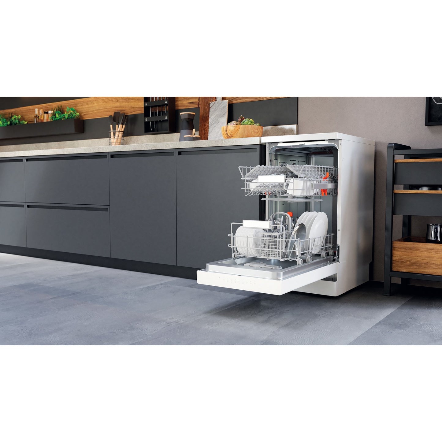 Dark Gray Hotpoint 3D Zone Wash Freestanding Slimline Dishwasher - White