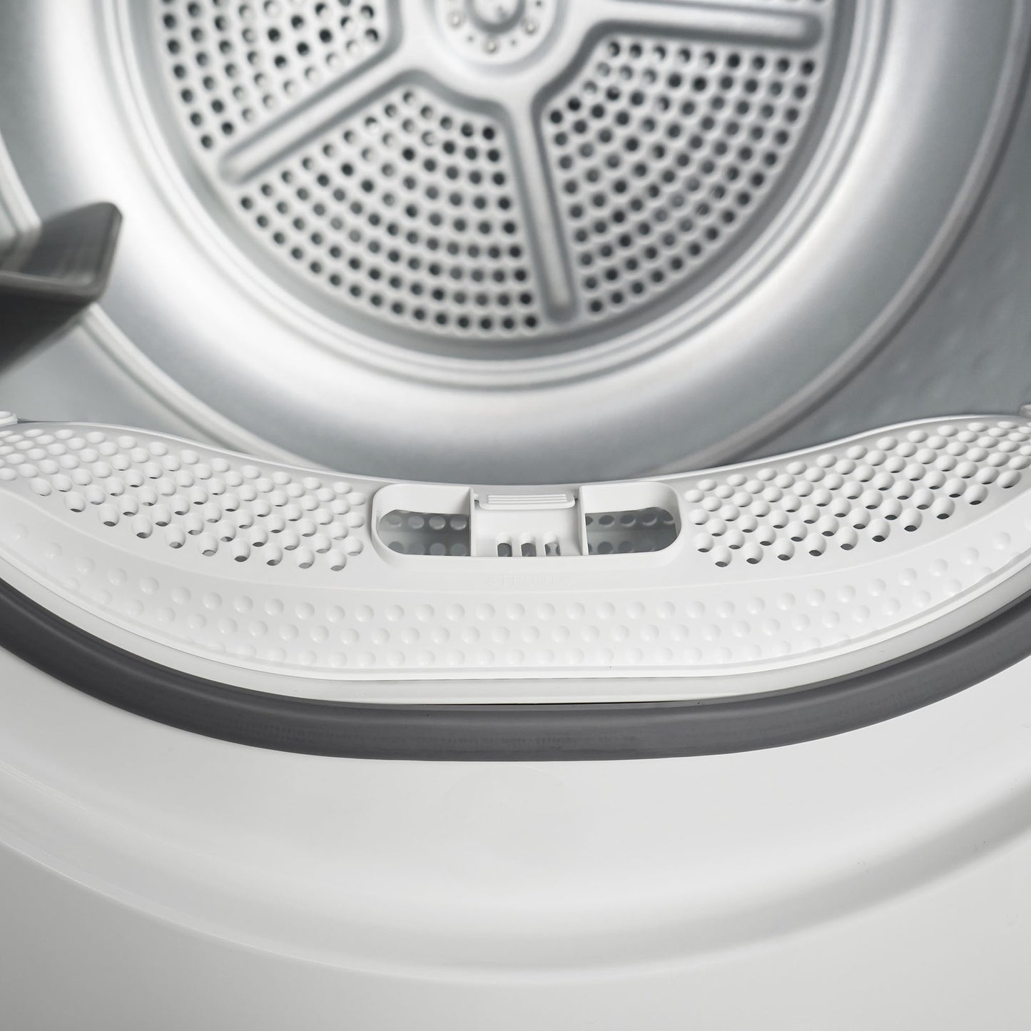 Montpellier MHP8SDW 8kg Heat Pump Tumble Dryer - White