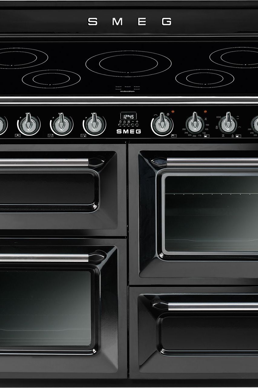 Black SMEG Victoria Cooker, Induction, Traditional, Four Cavity, Induction Hob 1100mm