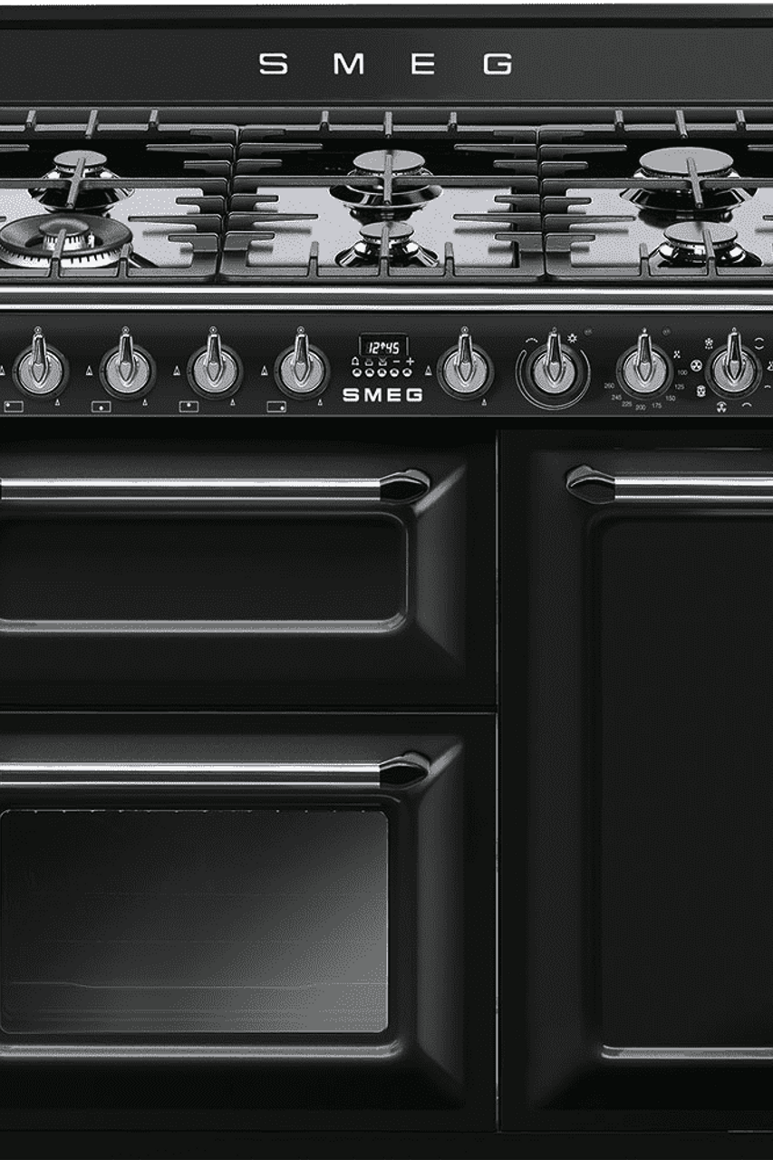 Black SMEG Victoria Cooker, Dual Fuel, Traditional, Three Cavity, Gas Hob, 900mm